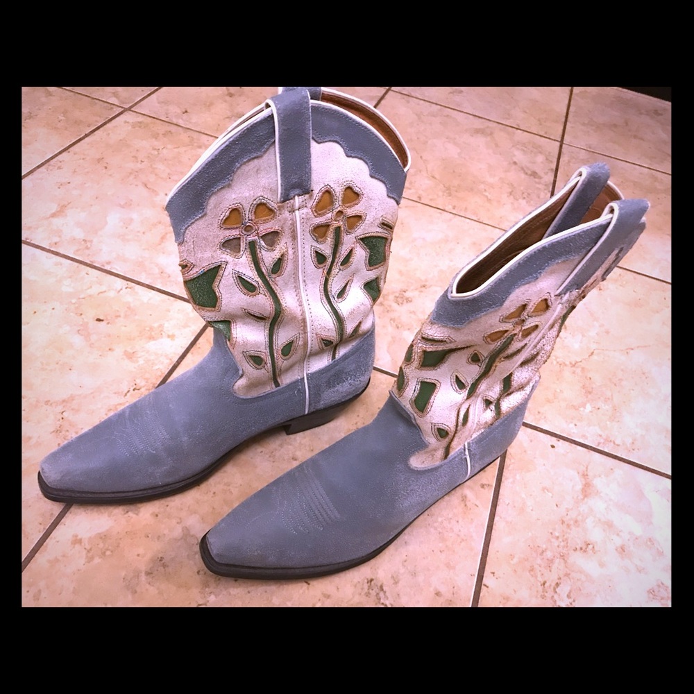 Lady’s boots